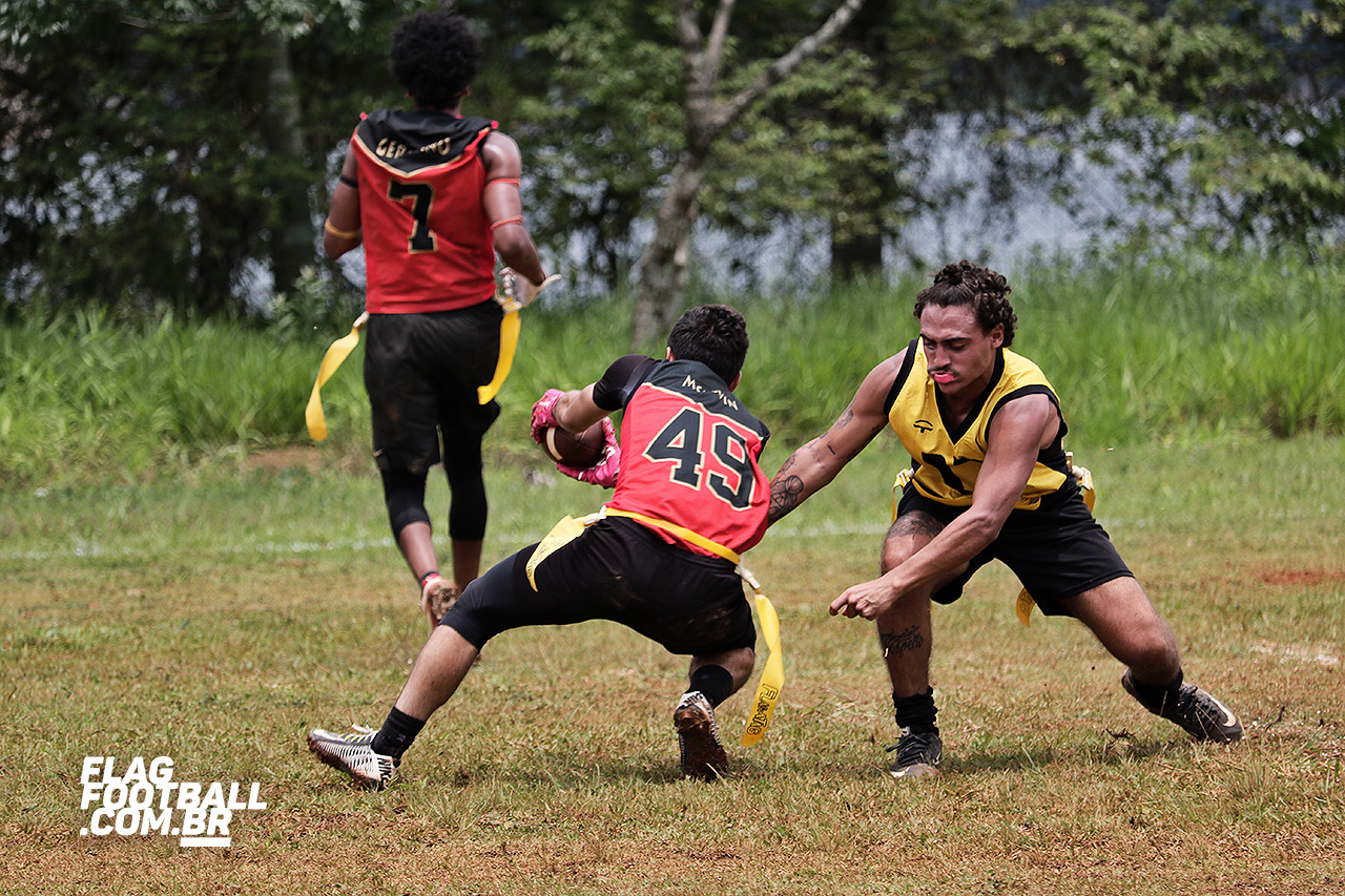 Flag football: versão adaptada do futebol americano ganha adeptos no Brasil